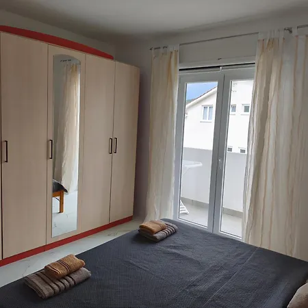 Luka Apartman Rab Town