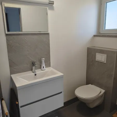 Luka Apartman *