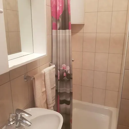 Apartament Luka *
